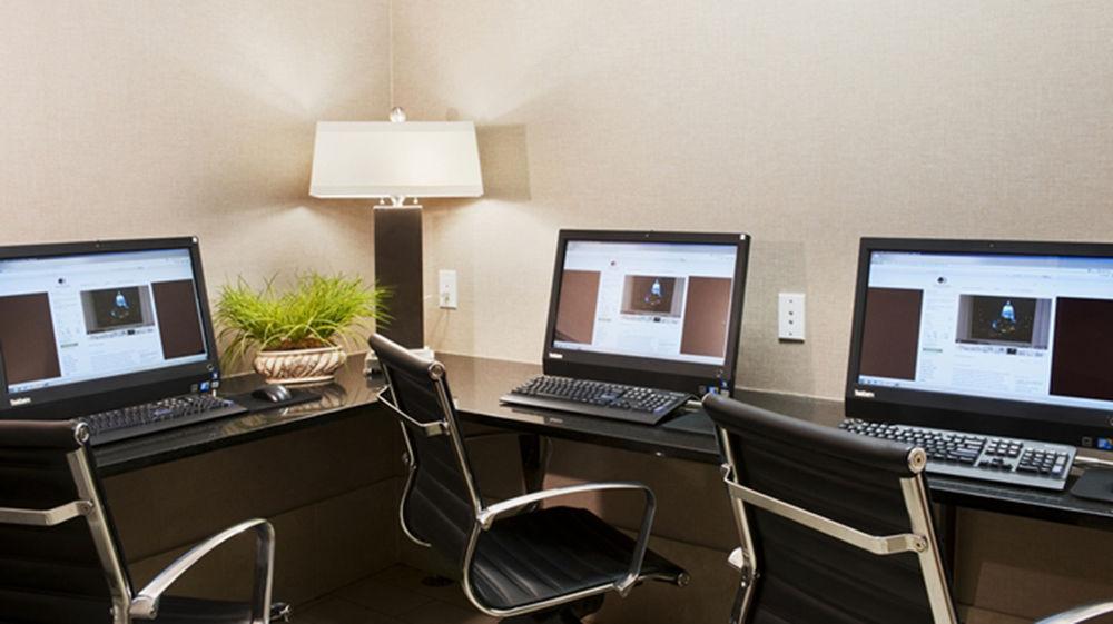 ดับเบิลทรี บาย ฮิลตัน เมดิสัน ดาวน์ทาวน์ Hotel ภายนอก รูปภาพ