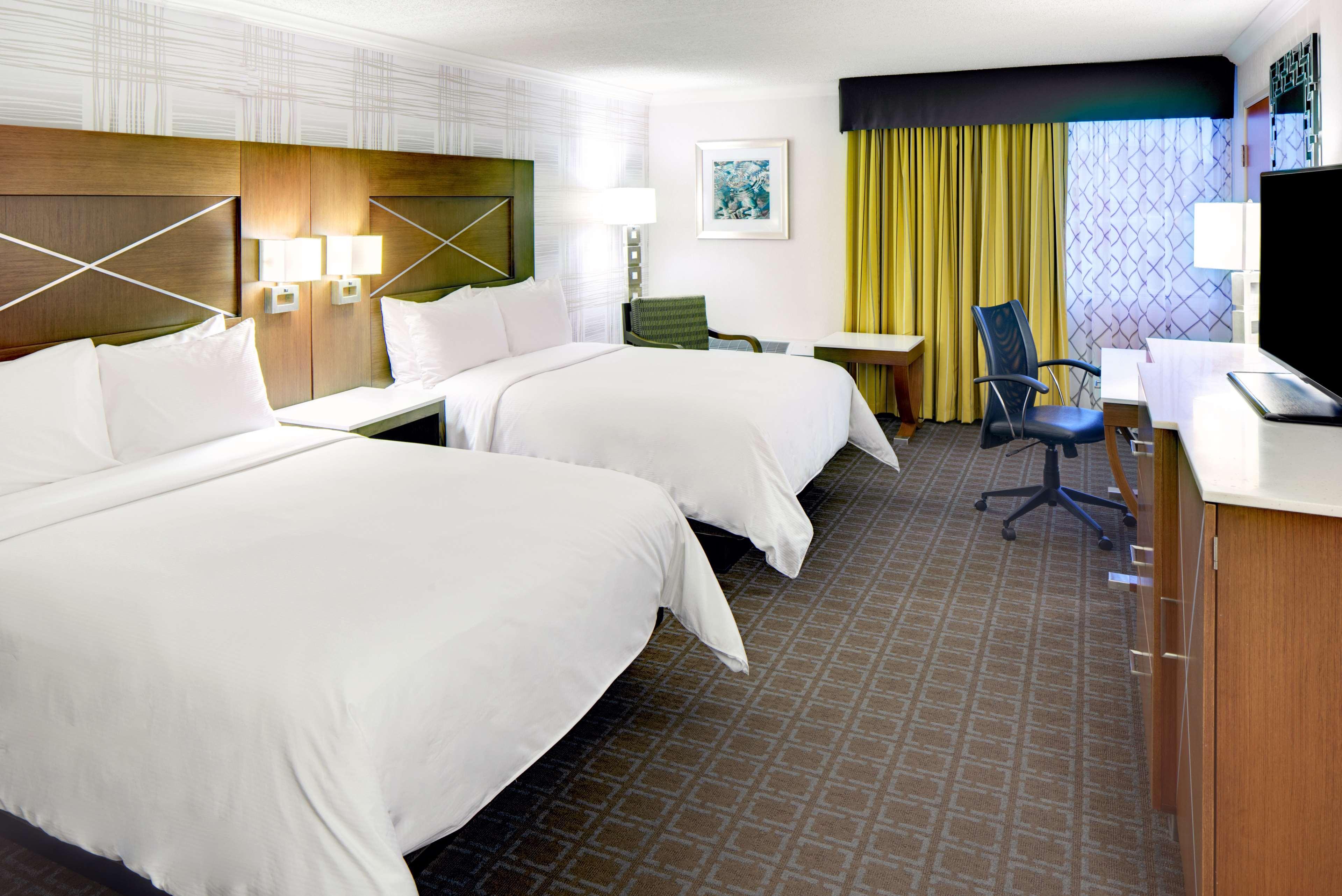 ดับเบิลทรี บาย ฮิลตัน เมดิสัน ดาวน์ทาวน์ Hotel ภายนอก รูปภาพ