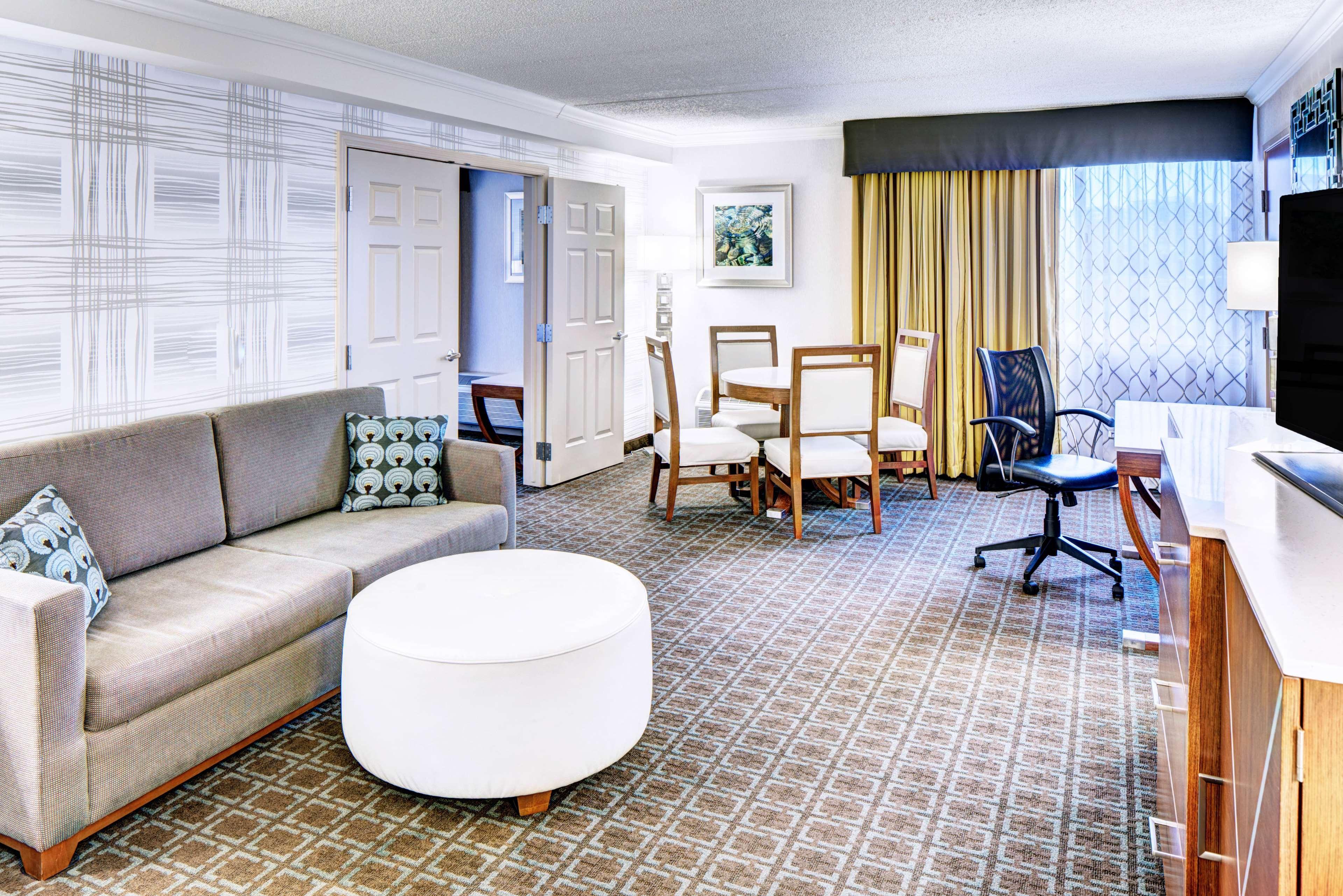 ดับเบิลทรี บาย ฮิลตัน เมดิสัน ดาวน์ทาวน์ Hotel ภายนอก รูปภาพ