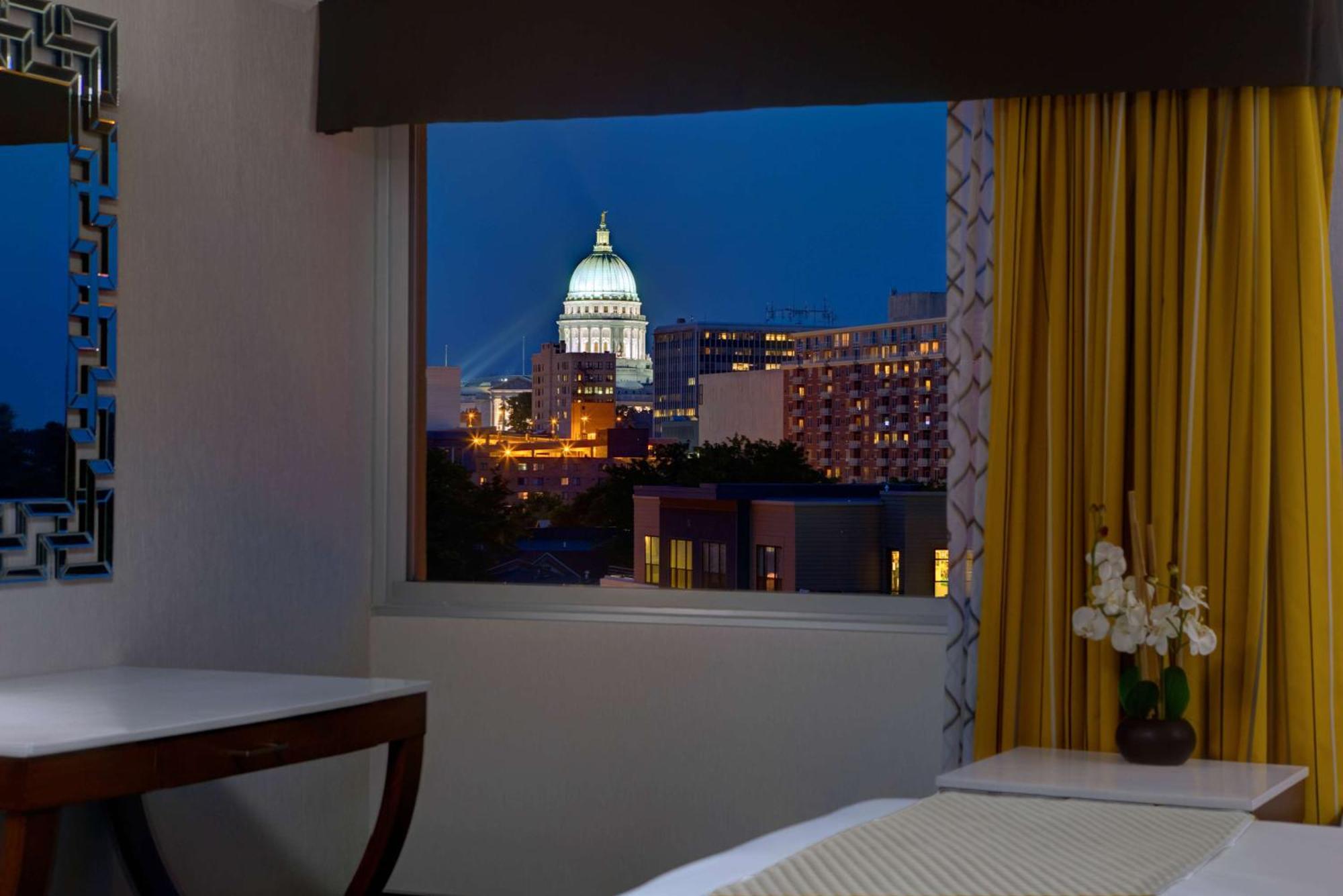 ดับเบิลทรี บาย ฮิลตัน เมดิสัน ดาวน์ทาวน์ Hotel ภายนอก รูปภาพ